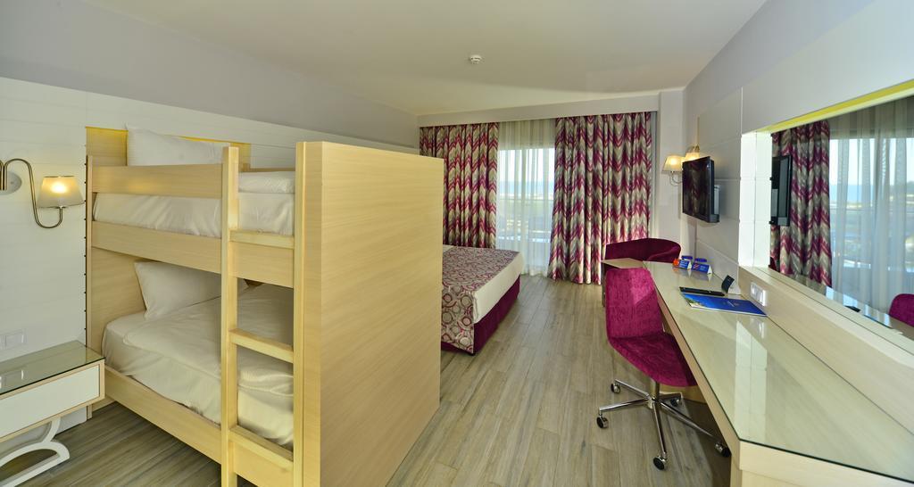 Superior Room Bunk bed Sea View